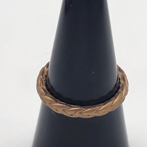 Groove Gold Braided Stackable Silicone Ring (8) - Picture 4 of 6